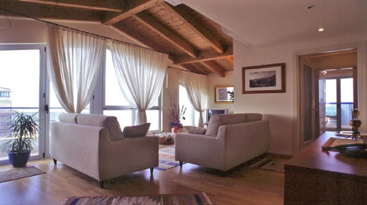 Residence Darsena Cattolica Aparthotel